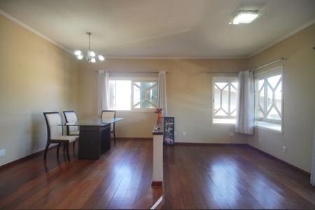 Casa para alugar com 445m², 5 quartos e 6 vagasSala 2