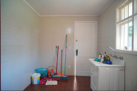 Casa para alugar com 445m², 5 quartos e 6 vagasÁrea de Serviço