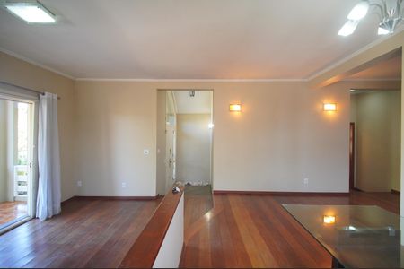 Casa para alugar com 445m², 5 quartos e 6 vagasSala 2