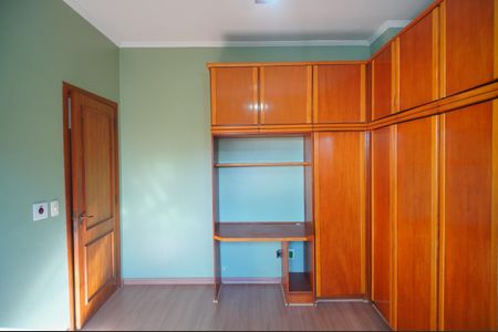 Casa para alugar com 445m², 5 quartos e 6 vagasQuarto 5