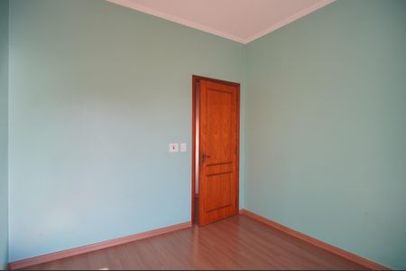 Casa para alugar com 445m², 5 quartos e 6 vagasQuarto 4