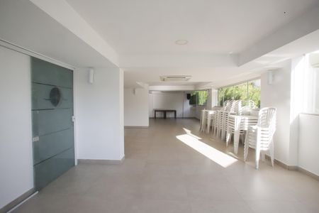 Apartamento à venda com 64m², 2 quartos e 1 vaga Apartamento à venda com 64m², 2 quartos e 1 vagaÁrea comum