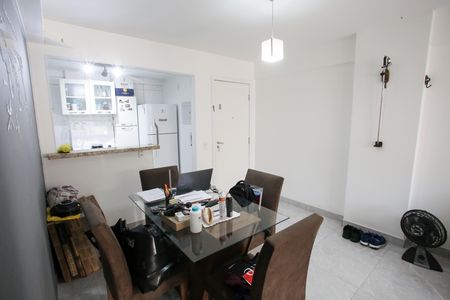 Apartamento à venda com 64m², 2 quartos e 1 vaga Apartamento à venda com 64m², 2 quartos e 1 vagaSala