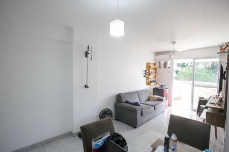Apartamento à venda com 64m², 2 quartos e 1 vaga Apartamento à venda com 64m², 2 quartos e 1 vagaSala