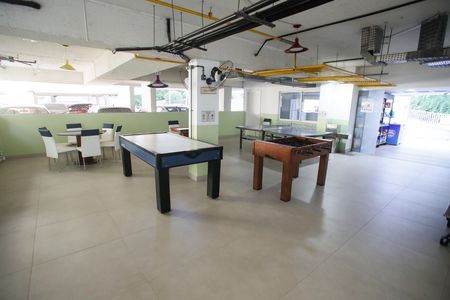 Apartamento à venda com 64m², 2 quartos e 1 vaga Apartamento à venda com 64m², 2 quartos e 1 vagaÁrea comum