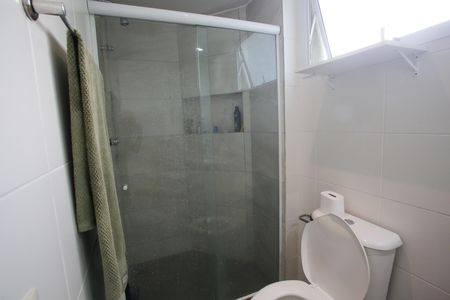 Apartamento à venda com 64m², 2 quartos e 1 vaga Apartamento à venda com 64m², 2 quartos e 1 vagaBanheiro da Suíte