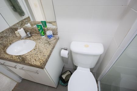 Apartamento à venda com 64m², 2 quartos e 1 vaga Apartamento à venda com 64m², 2 quartos e 1 vagaBanheiro Social