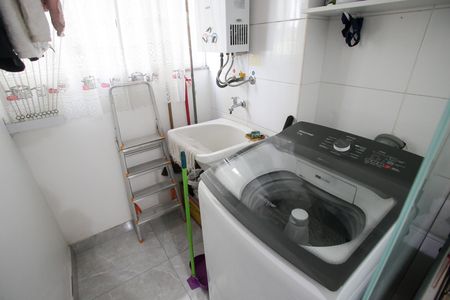 Apartamento à venda com 64m², 2 quartos e 1 vaga Apartamento à venda com 64m², 2 quartos e 1 vagaÁrea de Serviço
