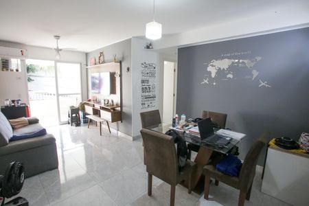 Apartamento à venda com 64m², 2 quartos e 1 vaga Apartamento à venda com 64m², 2 quartos e 1 vagaSala