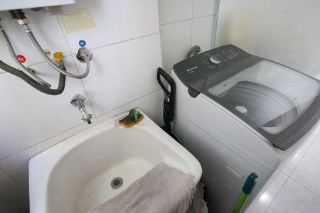 Apartamento à venda com 64m², 2 quartos e 1 vaga Apartamento à venda com 64m², 2 quartos e 1 vagaÁrea de Serviço
