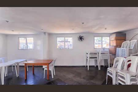 Apartamento à venda com 80m², 2 quartos e 1 vaga Apartamento à venda com 80m², 2 quartos e 1 vagaÁrea comum - Salão de festas