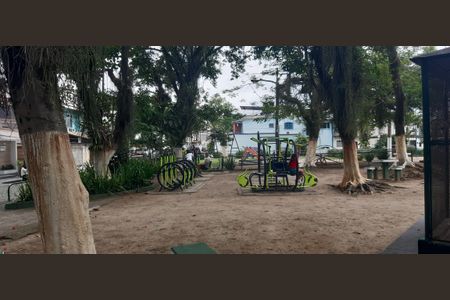 Casa de condomínio à venda com 240m², 3 quartos e 2 vagasÁrea comum - Academia