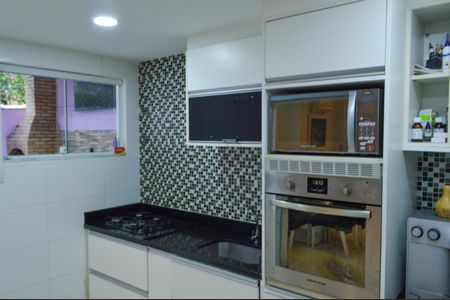 Casa de condomínio à venda com 240m², 3 quartos e 2 vagasCozinha