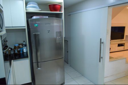 Casa de condomínio à venda com 240m², 3 quartos e 2 vagasCozinha