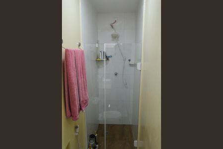 Casa de condomínio à venda com 240m², 3 quartos e 2 vagasBanheiro da Suíte