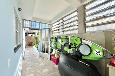 Casa à venda com 120m², 2 quartos e 1 vagaÁrea externa