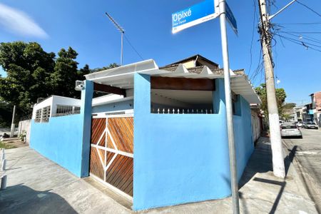 Casa à venda com 120m², 2 quartos e 1 vagaFachada