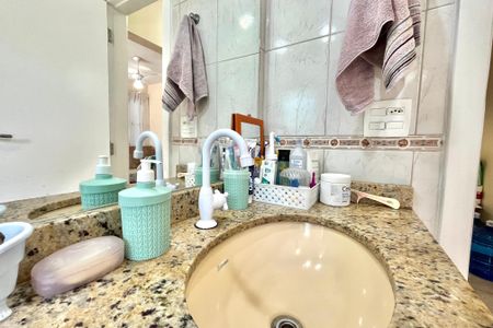 Casa à venda com 120m², 2 quartos e 1 vagaBanheiro Corredor