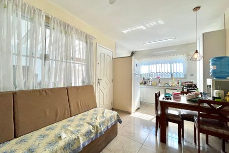 Casa à venda com 120m², 2 quartos e 1 vagaSala