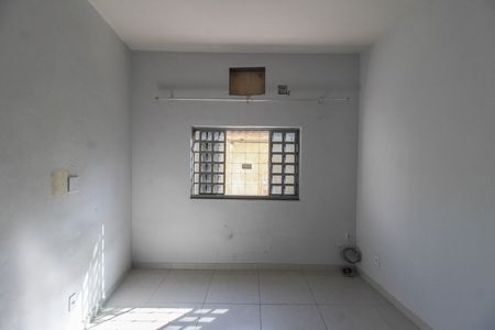 Casa para alugar com 73m², 2 quartos e 2 vagas Casa para alugar com 73m², 2 quartos e 2 vagasQuarto 2