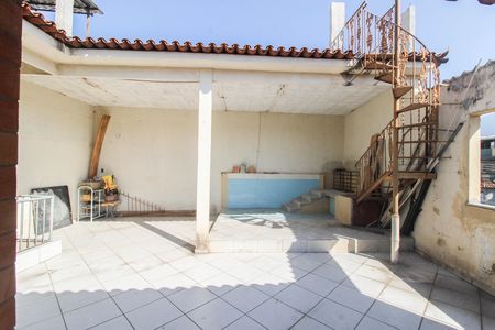 Casa para alugar com 73m², 2 quartos e 2 vagas Casa para alugar com 73m², 2 quartos e 2 vagasTerraço / Área Gourmet