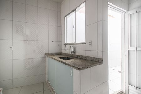 Casa para alugar com 73m², 2 quartos e 2 vagas Casa para alugar com 73m², 2 quartos e 2 vagasCozinha