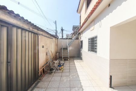 Casa para alugar com 73m², 2 quartos e 2 vagas Casa para alugar com 73m², 2 quartos e 2 vagasGaragem