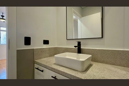 Apartamento à venda com 86m², 2 quartos e sem vagaBanheiro