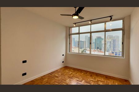 Quarto de apartamento à venda com 2 quartos, 86m² em Pinheiros, São Paulo