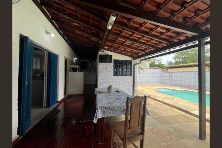 Casa de condomínio à venda com 273m², 4 quartos e 4 vagas
