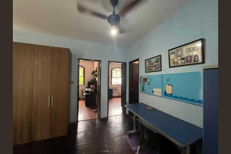 Casa de condomínio à venda com 273m², 4 quartos e 4 vagas