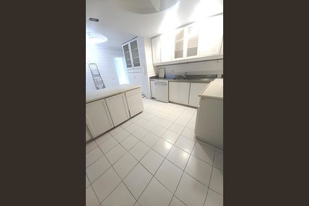 Apartamento à venda com 269m², 3 quartos e 2 vagas