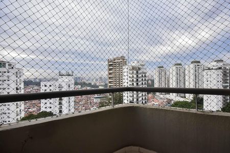 Apartamento para alugar com 60m², 1 quarto e 1 vagaVaranda