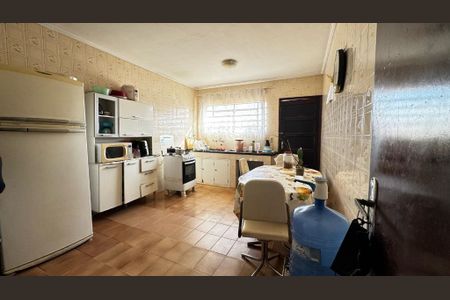 Casa à venda com 90m², 2 quartos e 1 vaga Casa à venda com 90m², 2 quartos e 1 vagaFoto 02