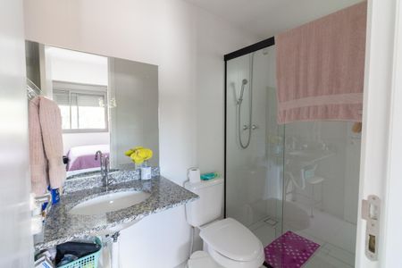 Apartamento para alugar com 69m², 2 quartos e 1 vaga Apartamento para alugar com 69m², 2 quartos e 1 vagaBanheiro da Suíte