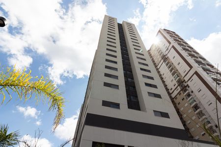 Apartamento para alugar com 69m², 2 quartos e 1 vaga Apartamento para alugar com 69m², 2 quartos e 1 vagaFachada