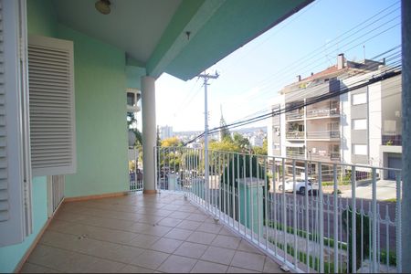 Casa para alugar com 206m², 4 quartos e 4 vagasvaranda