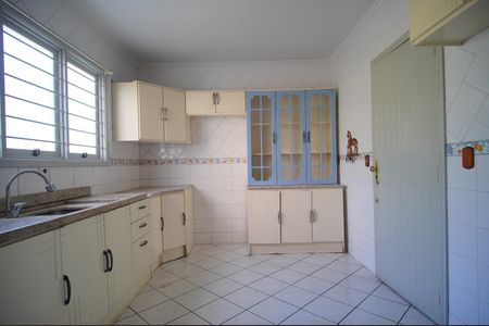 Casa para alugar com 206m², 4 quartos e 4 vagasCozinha