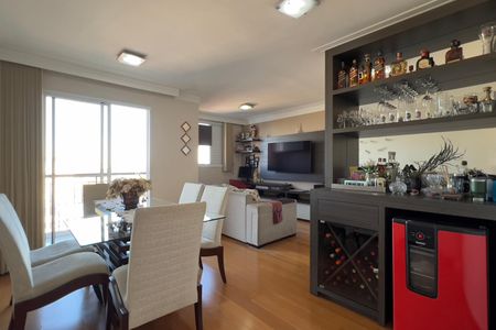 Apartamento à venda com 63m², 2 quartos e 1 vagaSala