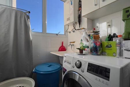 Apartamento à venda com 63m², 2 quartos e 1 vagaÁrea de Serviço