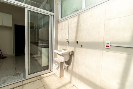 Apartamento para alugar com 52m², 1 quarto e 1 vagaÁrea de Serviço