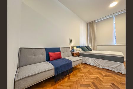 Apartamento para alugar com 32m², 1 quarto e sem vagaSala/Quarto