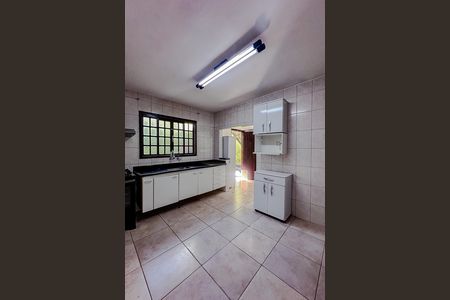 Casa para alugar com 80m², 2 quartos e 1 vagaCozinha