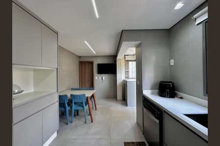 Apartamento à venda com 141m², 3 quartos e 2 vagasCozinha