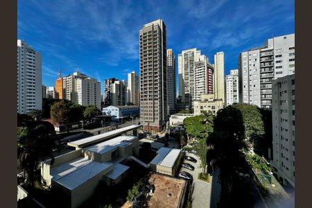 Apartamento à venda com 141m², 3 quartos e 2 vagasVista