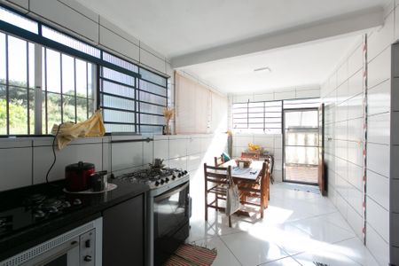 Casa à venda com 450m², 3 quartos e 3 vagasCozinha