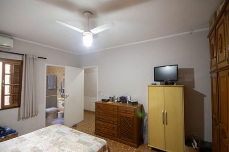 Casa à venda com 134m², 3 quartos e 2 vagas Casa à venda com 134m², 3 quartos e 2 vagasSuíte 1