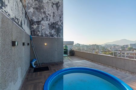 Apartamento para alugar com 450m², 4 quartos e 2 vagas Apartamento para alugar com 450m², 4 quartos e 2 vagasTerraço