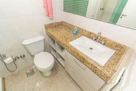 Apartamento para alugar com 450m², 4 quartos e 2 vagas Apartamento para alugar com 450m², 4 quartos e 2 vagasBanheiro