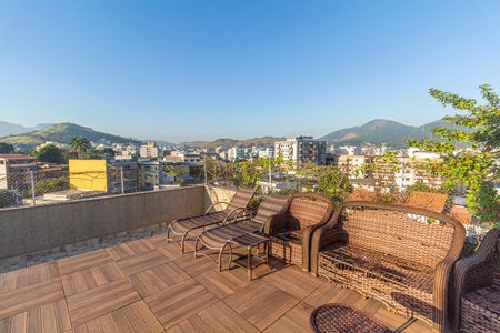 Apartamento para alugar com 450m², 4 quartos e 2 vagas Apartamento para alugar com 450m², 4 quartos e 2 vagasTerraço